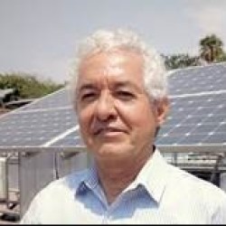 Dr. Aarón