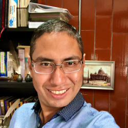 Dr. Raúl