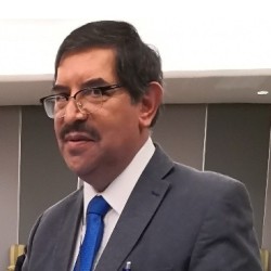 Dr. Efrén