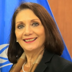 Dra. Velia Nelly