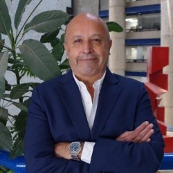Dr. Aurelio