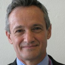 Dr. Juan Ángel